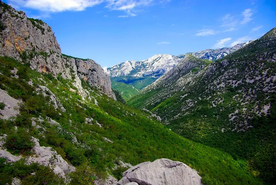 Discover Croatia’s Stunning National Parks: A Nature Lover’s Guide