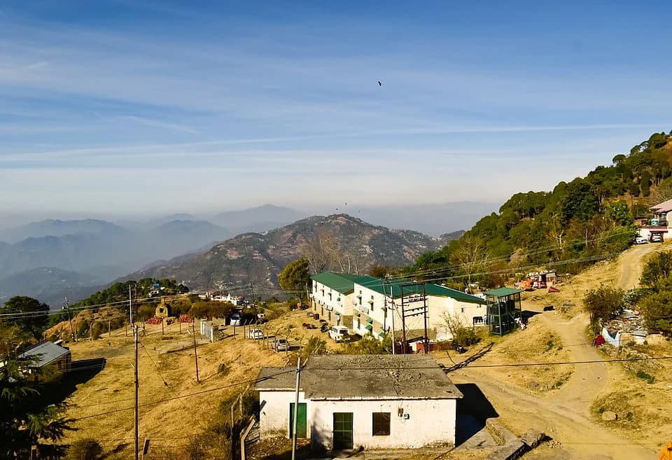 April Getaways Across India: Hills, Culture, And Coast