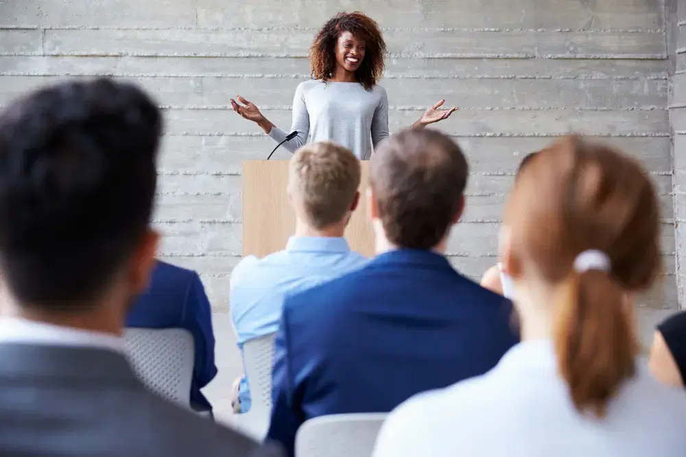 Public Speaking Practice Meetup – Improve Communication Skills